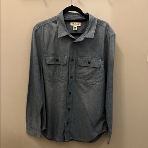 Madewell Men’s Denim Shirt Long Sleeve Two Pockets Lightweight Size Medium Blue